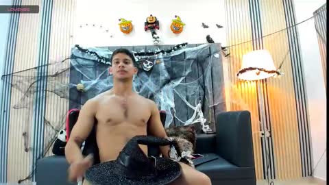 andres_stud online show from October 2025 04:49:01 AM