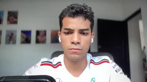 Andres online show from October 2025 08:09:02 PM