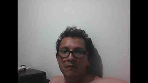 Snapshot of andresfloga chatting on September 2025 04:01:02 AM andresfloga online show from September 2025 04:01:02 AM