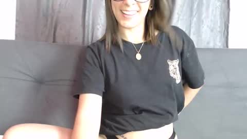 Isa  --------- online show from December 2025 12:19:01 AM