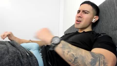 Snapshot of andresjuan92 chatting on September 2025 03:00:02 AM onlyfanscallmegotter online show from September 2025 03:00:02 AM