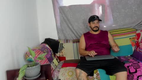 Snapshot of andressmith__ chatting on May 2026 08:58:01 PM Andres online show from May 2026 08:58:01 PM