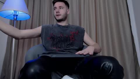 Snapshot of andrew2305 chatting on November 2025 09:19:02 AM Justin Andrew online show from November 2025 09:19:02 AM