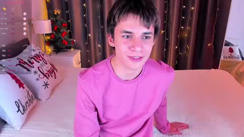 Snapshot of andrew_clar chatting on December 2024 01:32:02 PM Andrew online show from December 2024 01:32:02 PM