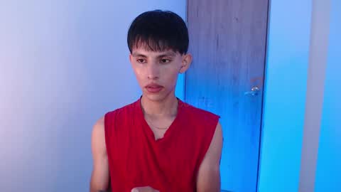 Snapshot of andrew_courtz chatting on May 2026 06:26:04 PM Andrew Courtz online show from May 2026 06:26:04 PM