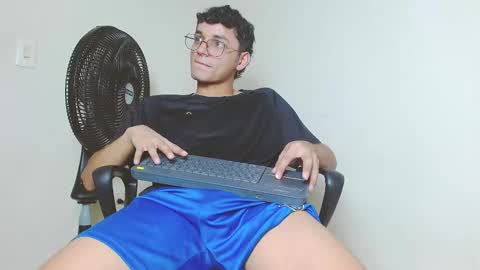 andres online show from November 2025 09:36:01 PM
