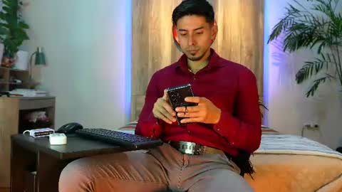 Snapshot of andrew_elliot chatting on June 2026 03:38:01 AM Andrew online show from June 2026 03:38:01 AM