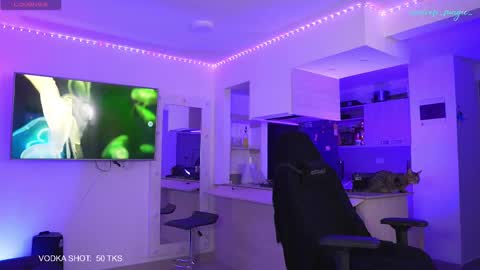 ---     online show from September 2025 03:50:02 AM