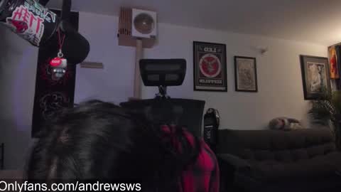 andrew_round online show from January 2026 11:40:02 PM