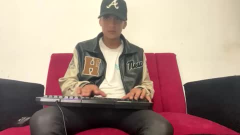 andrew online show from November 2025 03:45:02 AM