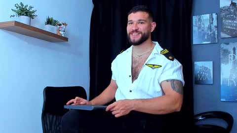 Andrew Diaz online show from October 2025 05:51:01 AM