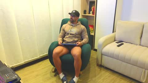 Andrew online show from January 2025 12:57:02 AM