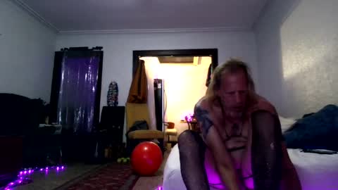 Snapshot of andrewgennie chatting on July 2026 03:06:02 AM andrewgennie online show from July 2026 03:06:02 AM