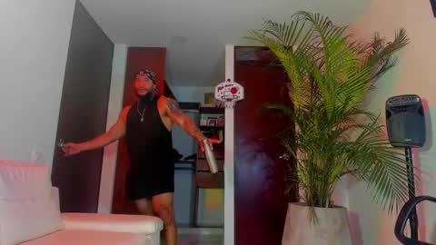 Snapshot of andrewjohnson0 chatting on March 2025 06:23:02 PM Andrew Johnson online show from March 2025 06:23:02 PM