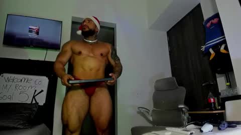 Snapshot of andrewjohnson0 chatting on December 2025 06:02:01 PM Andrew Johnson online show from December 2025 06:02:01 PM