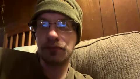 Snapshot of andrewraywv42 chatting on January 2025 06:22:02 AM rayray32 online show from January 2025 06:22:02 AM