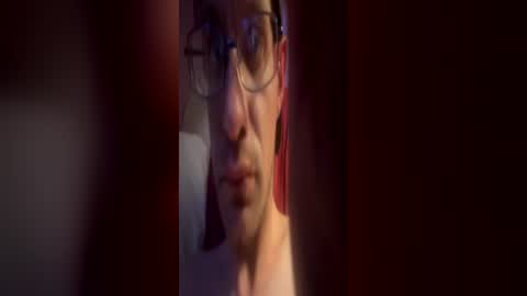 Snapshot of andrewraywv42 chatting on June 2026 02:50:01 AM rayray32 online show from June 2026 02:50:01 AM