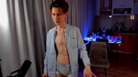 Snapshot of andrewwcarter2 chatting on February 2025 07:26:01 PM Andrew online show from February 2025 07:26:01 PM