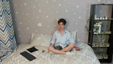 Snapshot of andrewwcarter2 chatting on December 2025 07:20:02 PM Andrew online show from December 2025 07:20:02 PM