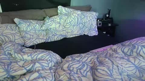 andrjoer online show from April 2026 11:56:01 AM