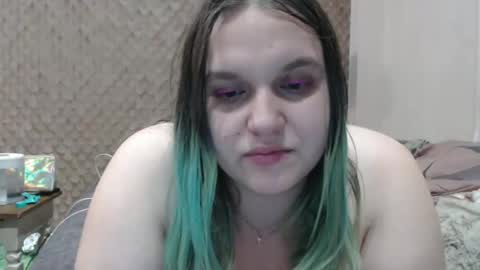 AndryxEslyux online show from December 2024 09:33:01 PM