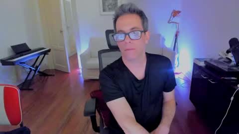 Snapshot of andy0pandi chatting on December 2024 10:56:01 AM Andrew online show from December 2024 10:56:01 AM