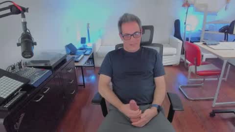 Snapshot of andy0pandi chatting on September 2025 04:29:02 PM Andrew online show from September 2025 04:29:02 PM