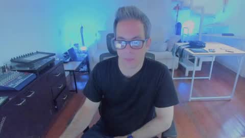 Snapshot of andy0pandi chatting on November 2025 02:50:02 PM Andrew online show from November 2025 02:50:02 PM