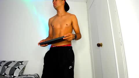 Snapshot of andy_0018 chatting on January 2025 08:21:01 AM Andy online show from January 2025 08:21:01 AM