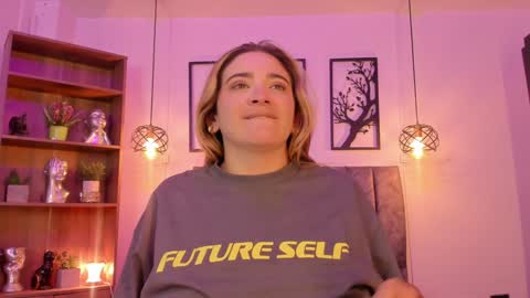 Snapshot of andy_and_emma chatting on December 2024 04:06:01 PM andy_and_emma online show from December 2024 04:06:01 PM