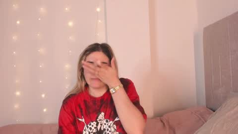 Snapshot of andy_and_emma chatting on December 2024 03:57:01 PM andy_and_emma online show from December 2024 03:57:01 PM