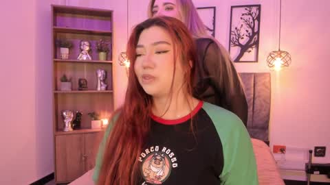 Snapshot of andy_and_emma chatting on January 2025 12:11:01 PM andy_and_emma online show from January 2025 12:11:01 PM