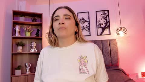 Snapshot of andy_and_emma chatting on January 2025 03:39:02 PM andy_and_emma online show from January 2025 03:39:02 PM