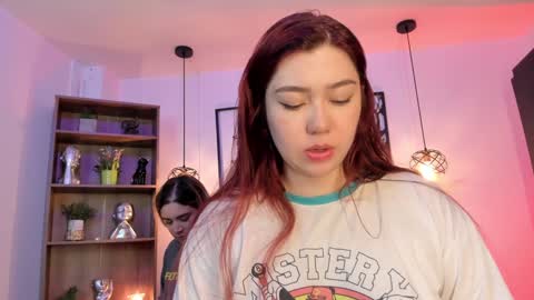 Snapshot of andy_and_emma chatting on January 2025 06:32:02 PM andy_and_emma online show from January 2025 06:32:02 PM