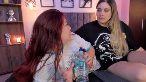 Snapshot of andy_and_emma chatting on January 2025 03:40:01 PM andy_and_emma online show from January 2025 03:40:01 PM