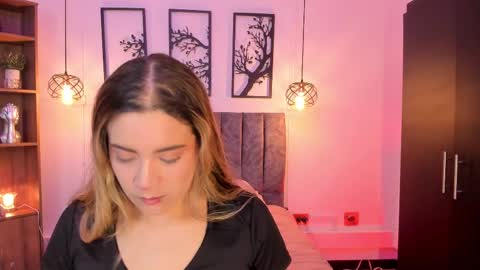 Snapshot of andy_and_emma chatting on February 2025 12:39:02 PM andy_and_emma online show from February 2025 12:39:02 PM