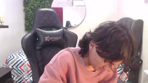 andy_dan1 online show from January 2025 01:35:02 PM