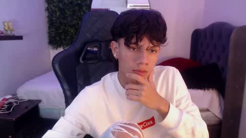 andy_dan1 online show from February 2025 08:58:02 PM