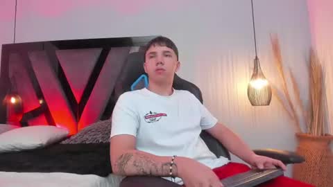 Snapshot of andy_miller5 chatting on June 2026 09:03:01 PM ANDY online show from June 2026 09:03:01 PM