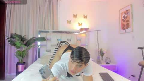 Snapshot of andy_millerr chatting on December 2024 03:59:01 AM andy miller online show from December 2024 03:59:01 AM