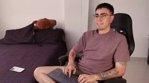 Andres online show from February 2025 05:20:02 PM
