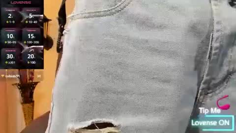 andy_smith333 online show from January 2025 07:58:02 PM