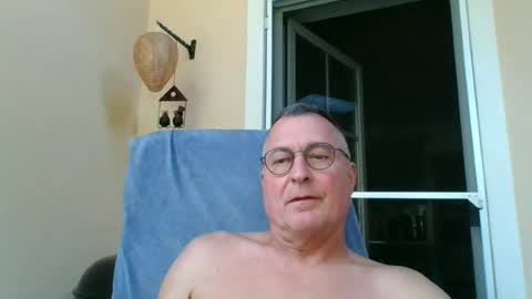 Snapshot of andybayern chatting on July 2026 04:11:01 PM andybayern online show from July 2026 04:11:01 PM