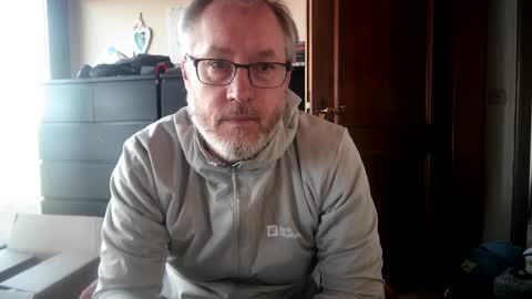 Snapshot of andyberg8 chatting on February 2025 12:16:02 PM Andy online show from February 2025 12:16:02 PM