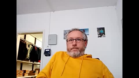 Snapshot of andyberg8 chatting on February 2025 02:21:01 PM Andy online show from February 2025 02:21:01 PM