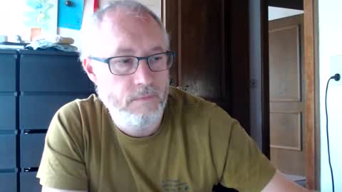 Snapshot of andyberg8 chatting on October 2025 02:40:02 PM Andy online show from October 2025 02:40:02 PM