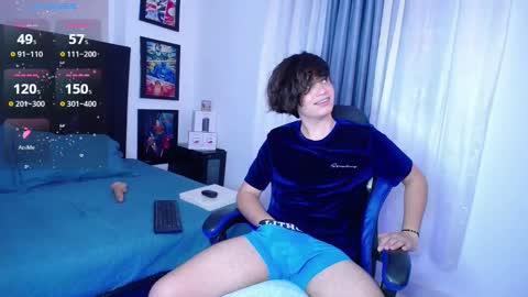 Snapshot of andyboy_19 chatting on November 2025 11:37:01 PM andy online show from November 2025 11:37:01 PM