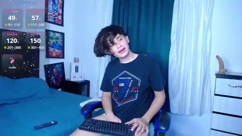 Snapshot of andyboy_19 chatting on December 2025 12:16:01 AM andy online show from December 2025 12:16:01 AM