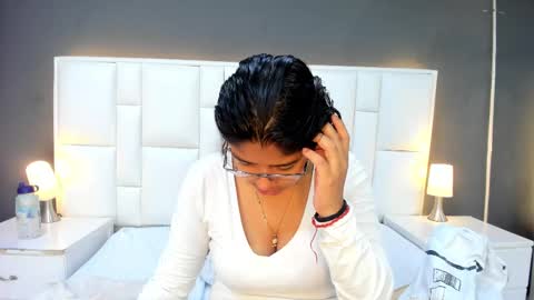 Snapshot of andyel2017 chatting on November 2025 11:42:01 AM Andy D online show from November 2025 11:42:01 AM