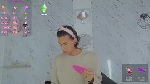 Snapshot of andyfboy chatting on February 2026 12:12:01 PM andy online show from February 2026 12:12:01 PM